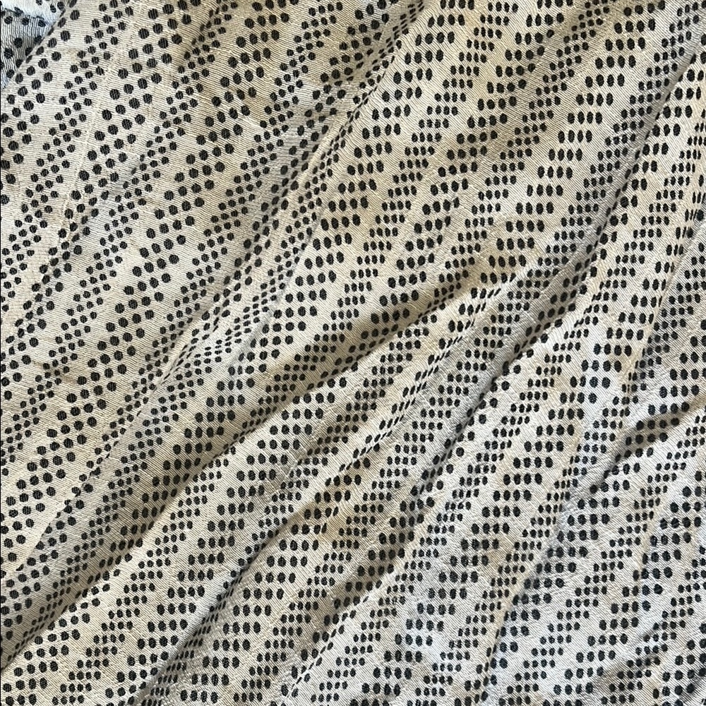 Pattern Button-Down Top - Picture 3 of 10